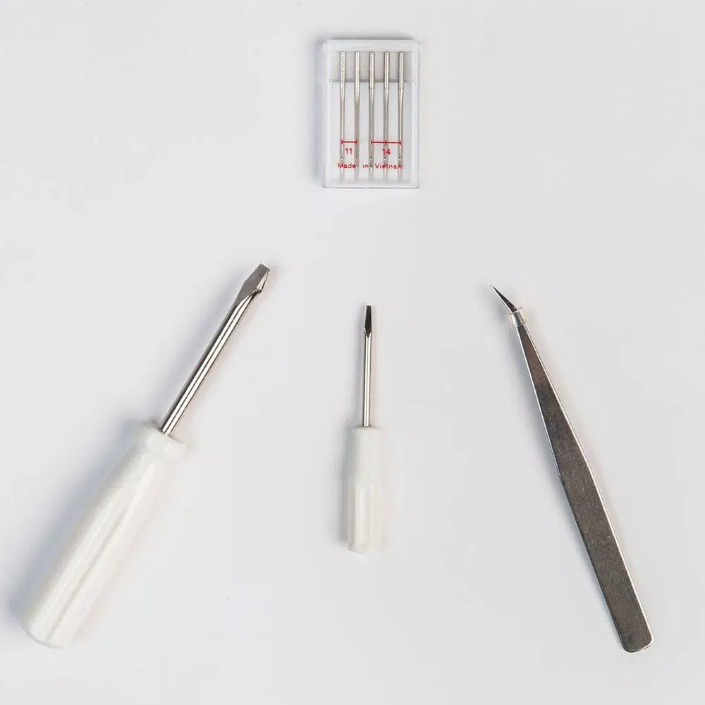 Best Sale π Janome MOD-8933D Serger With 4/3 Thread Capability And Differential Feed π 11 Best Sale π Janome MOD-8933D Serger With 4/3 Thread Capability And Differential Feed π - Image 10